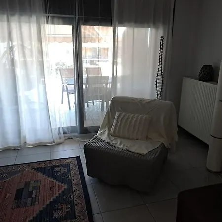 όμορφο με υπέροχη θεα πυλαια