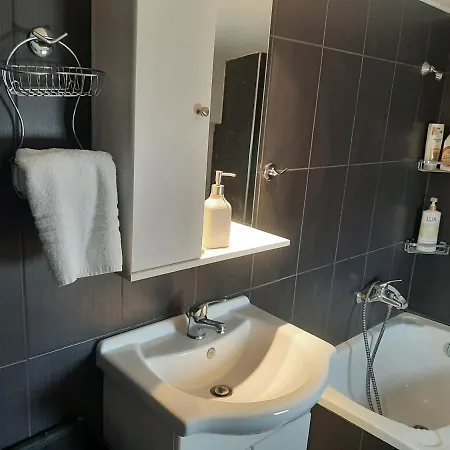 아파트 όμορφο με υπέροχη θεα πυλαια 테살로니키