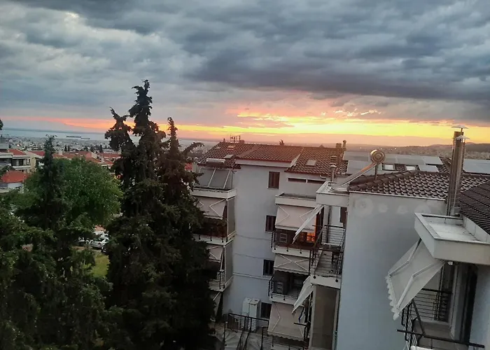 όμορφο με υπέροχη θεα πυλαια